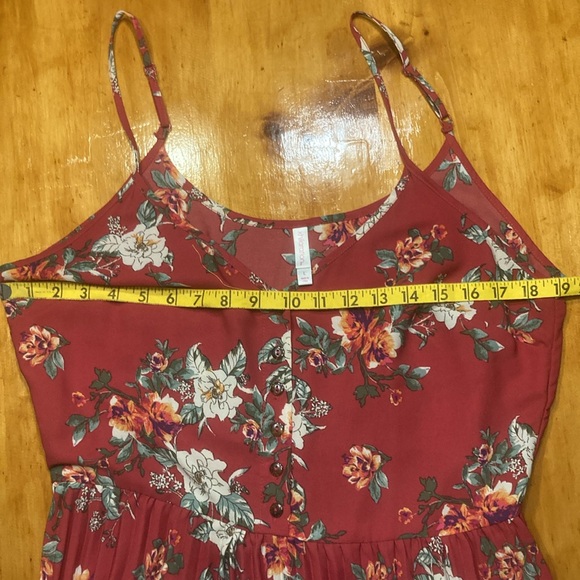 Xhilaration Floral Sleeveless V-Neck Pleated Midi Sun Dress - Picture 8 of 10